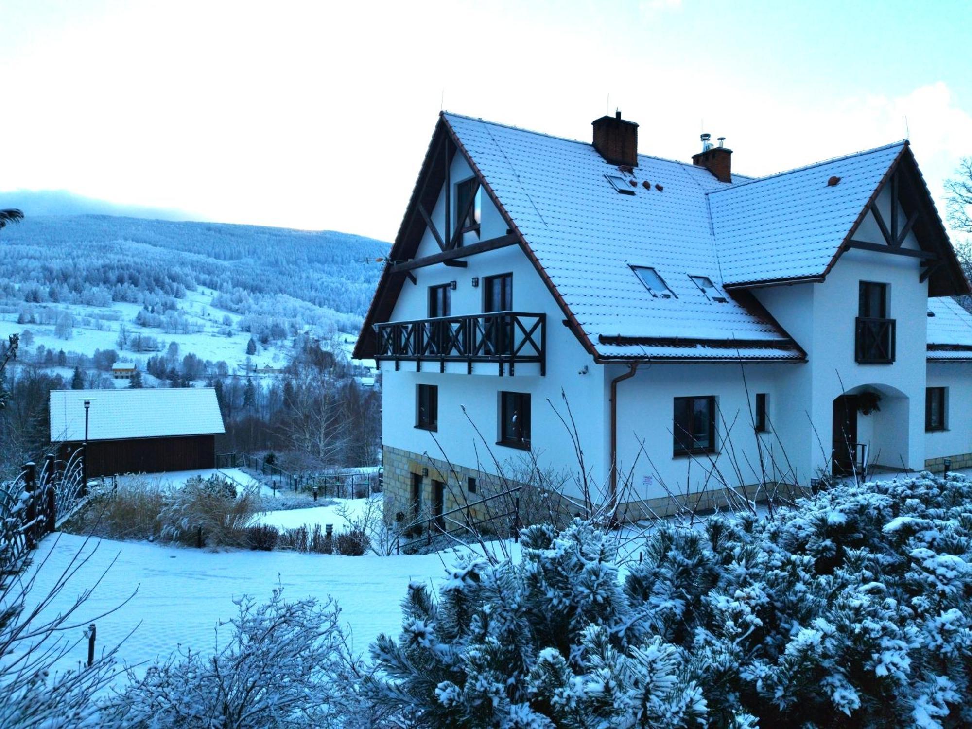 Apartamety I Pokoje Goscinne Na Jaskolczej Świeradów-Zdrój المظهر الخارجي الصورة